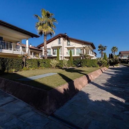 Apartment Blue Laguna シルミオーネ エクステリア 写真