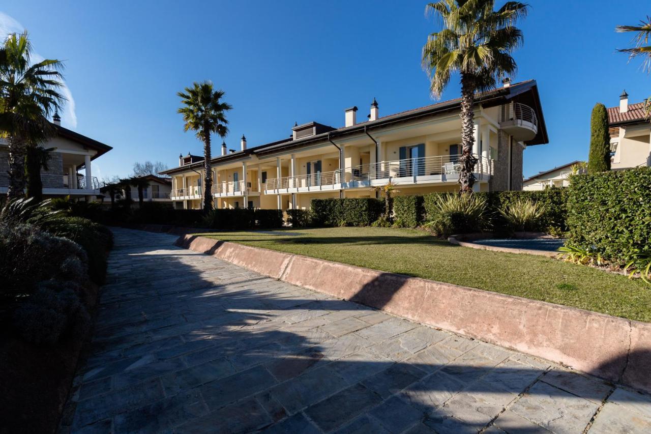 Apartment Blue Laguna シルミオーネ エクステリア 写真