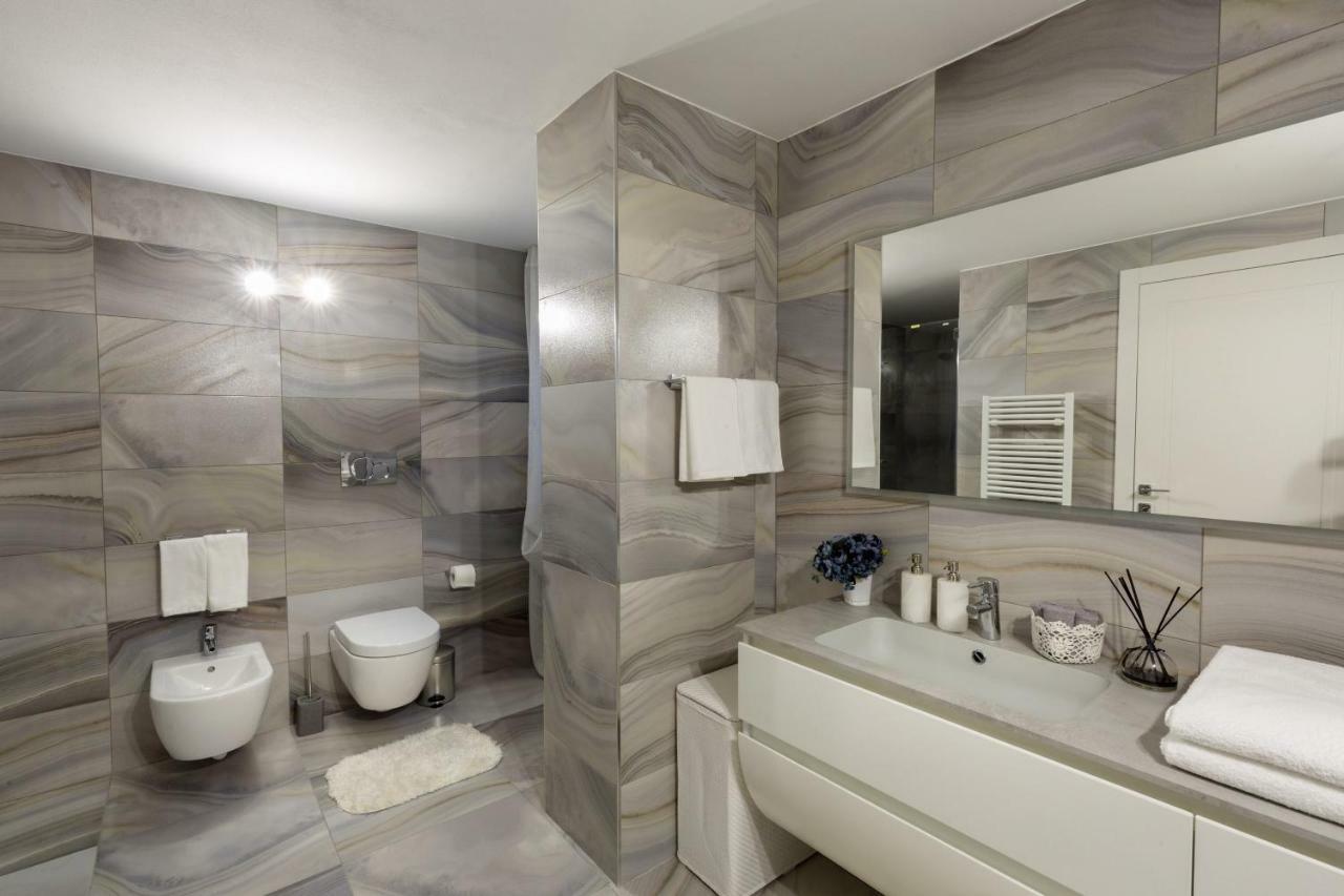 Apartment Blue Laguna シルミオーネ エクステリア 写真